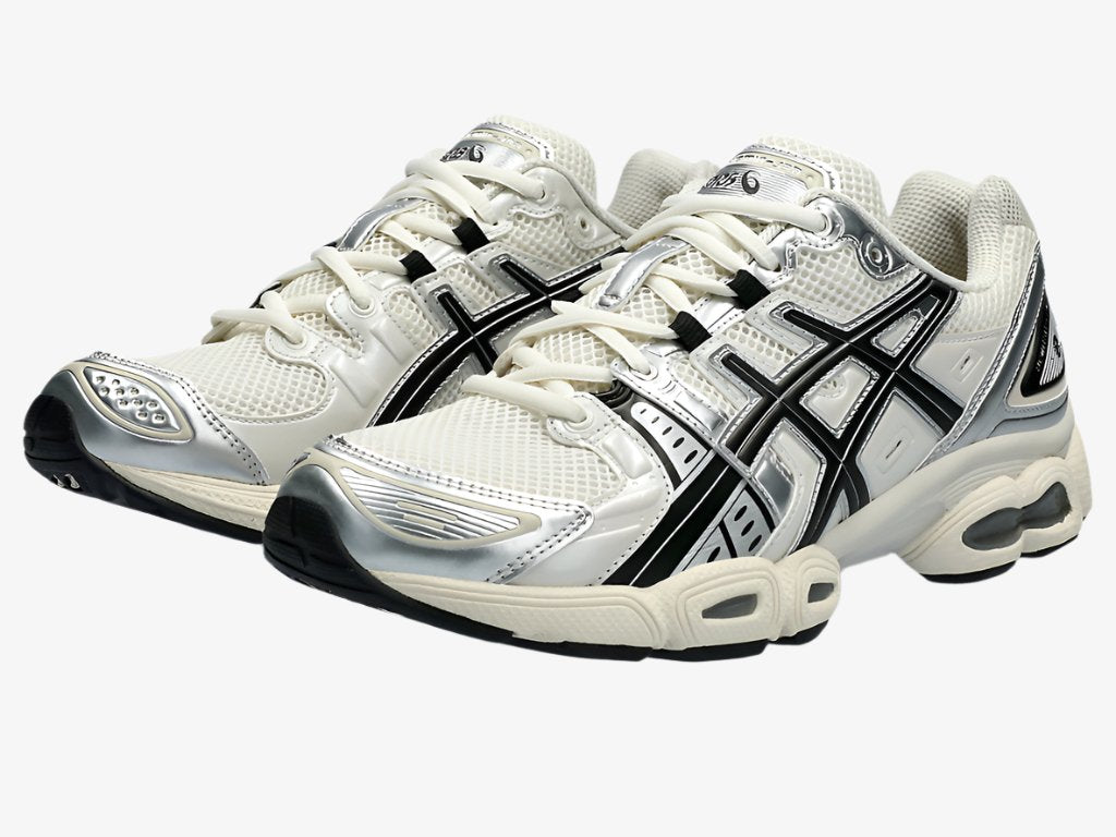 Asics Gel-Nimbus 9 - Unisex - Cream Schwarz