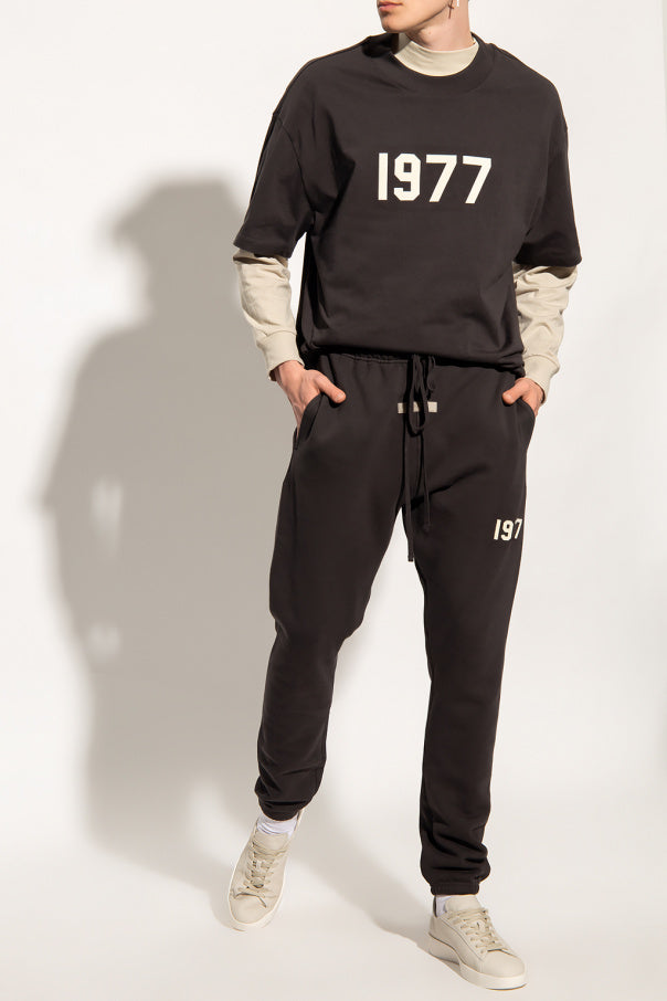 Fear of God Essentials 1977 - Unisex - Iron Schwarz - Full Set