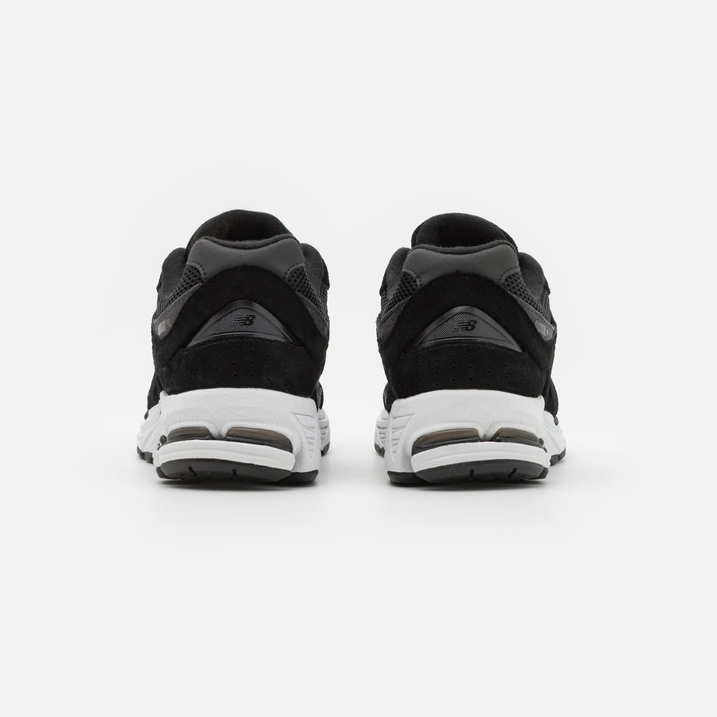 New Balance 2002R - Unisex - Black Gunmetal