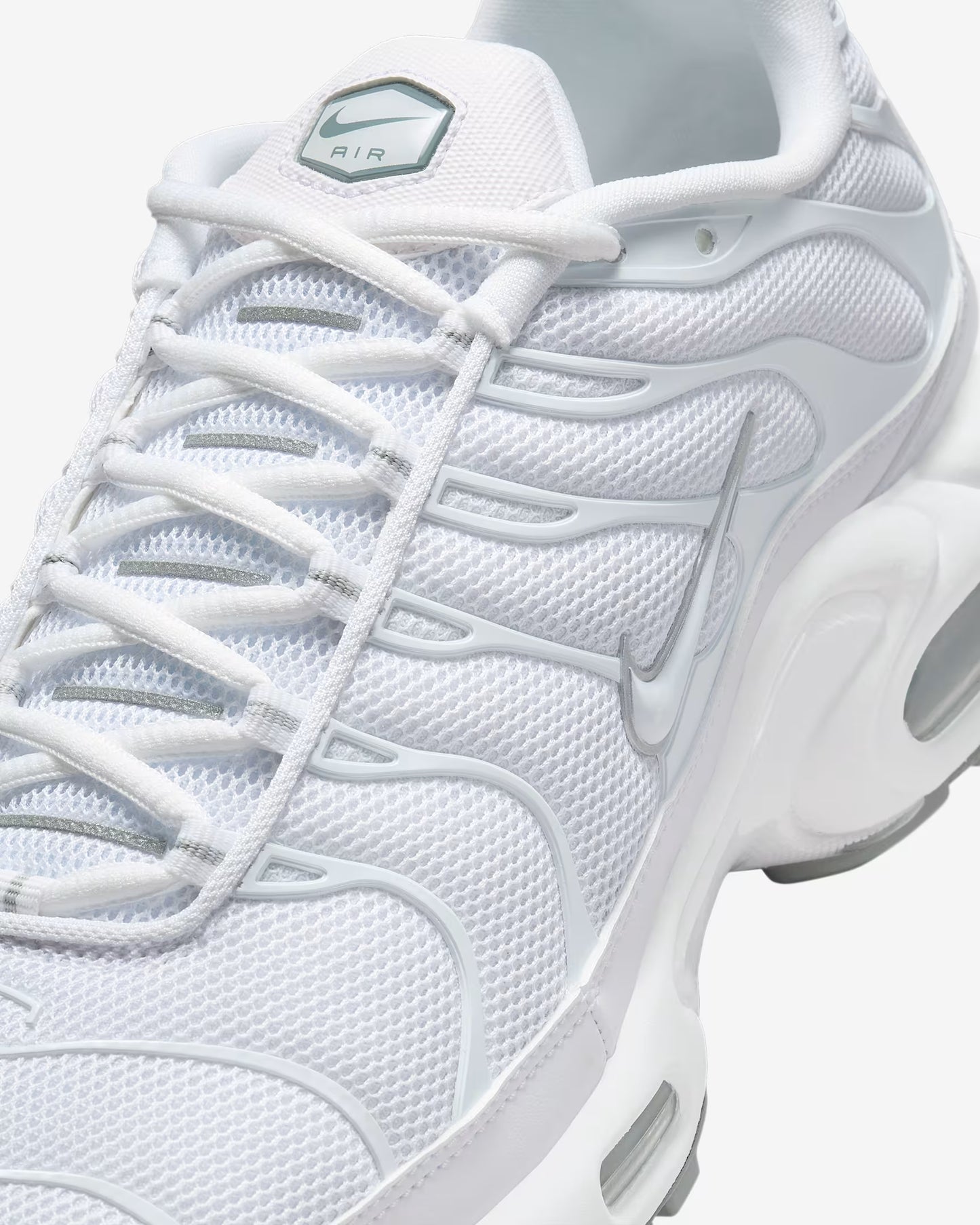 Nike Air Max Plus - Unisex - Triple Wit