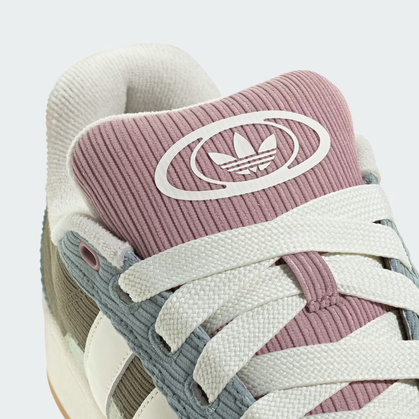 adidas Originals Campus 00s Beta - Unisexe - Olive Strata Off Blanc