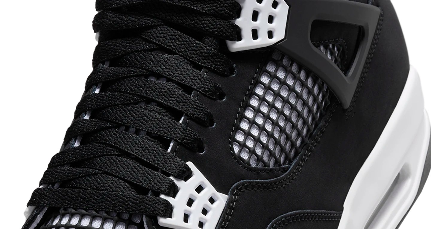Air Jordan 4 Retro - Unisex - Wit Thunder