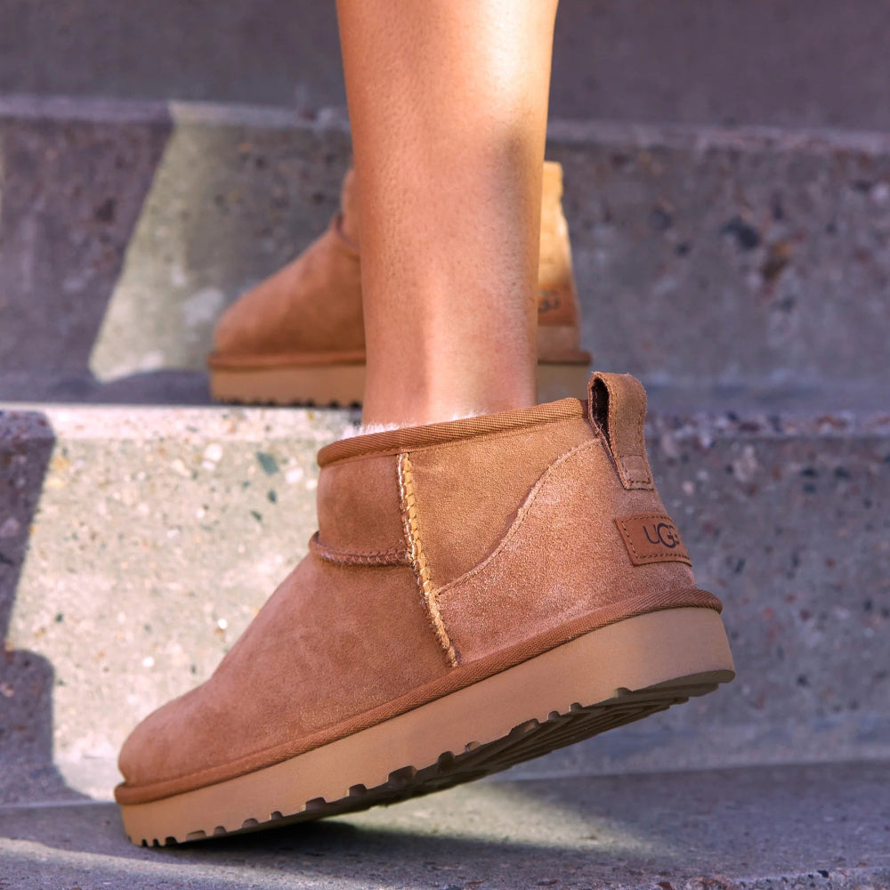 UGG Classic Ultra Mini Boot - Femme - Chestnut