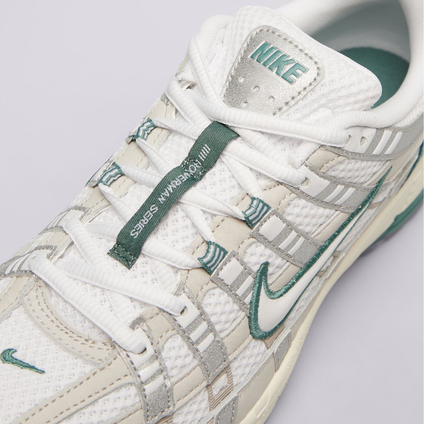 Nike P-6000 Premium - Unisex - Light Bone Bicoastal Green