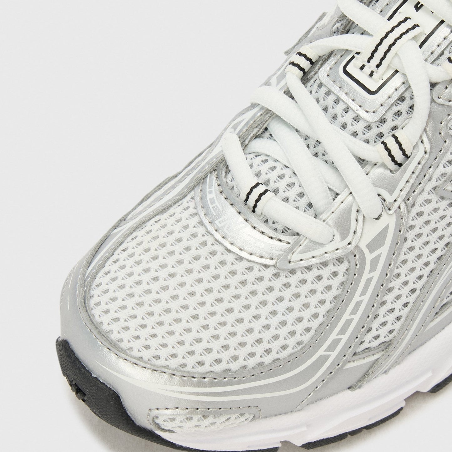 New Balance 740 - GS - Silver-Coloured
