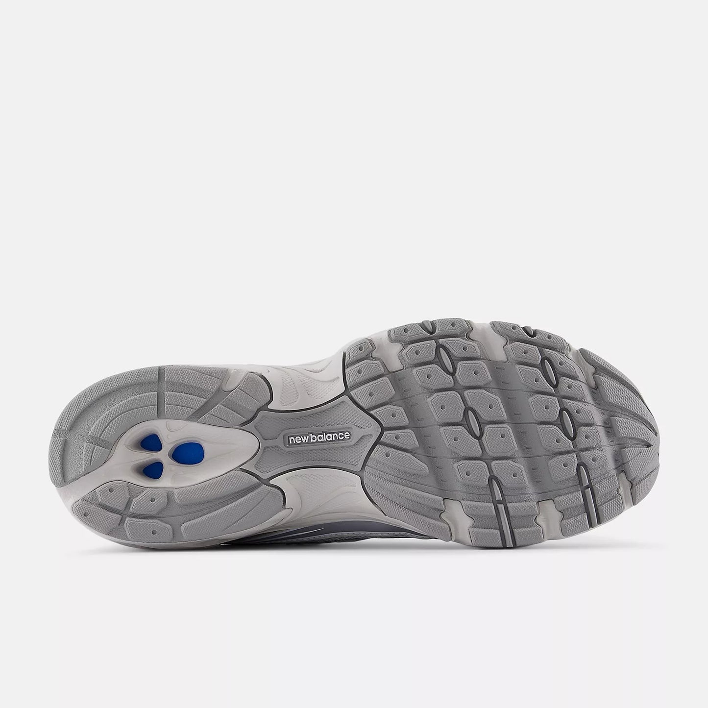 New Balance 740 - Unisex - Metallic Silver