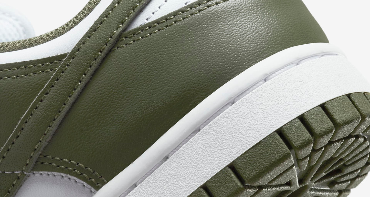 Nike Dunk Low - Dames - Medium Olive