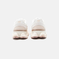 New Balance 9060 - Unisex - Bisque Sea Salt