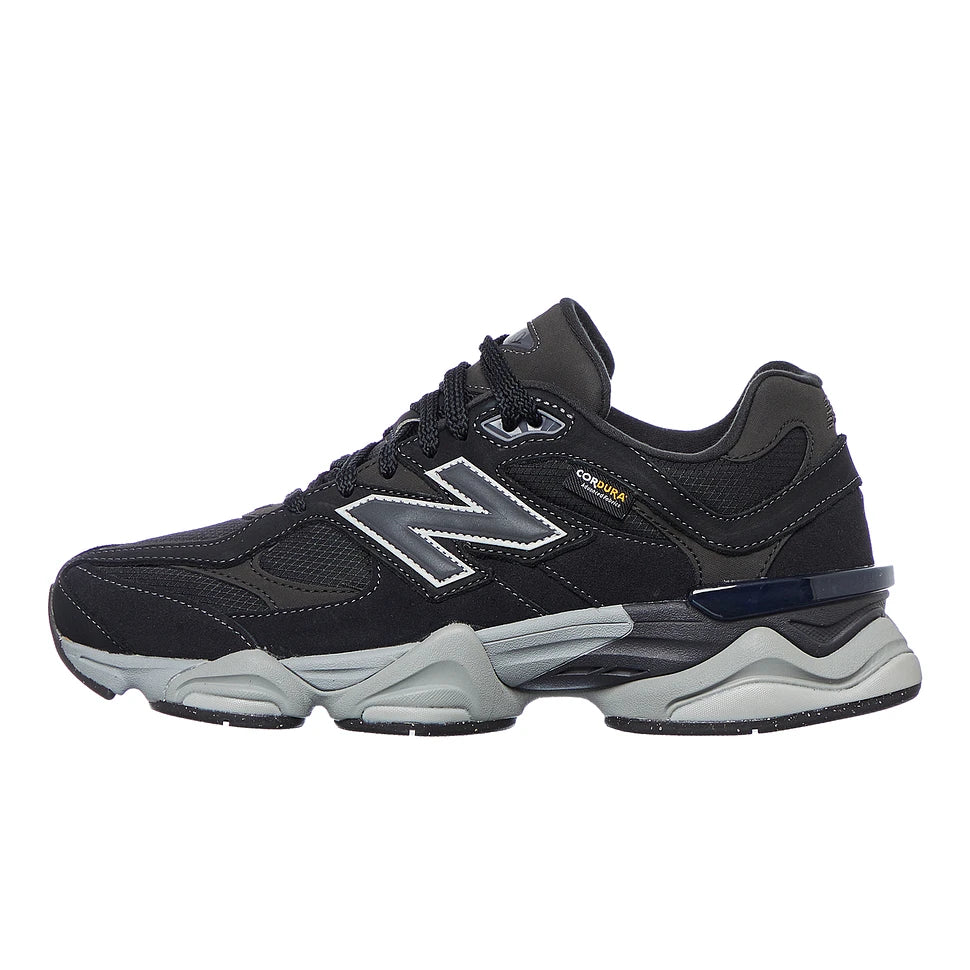 New Balance 9060 - Unisex - Black