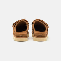 UGG Goldenstar Clog - Women's - Chestnut