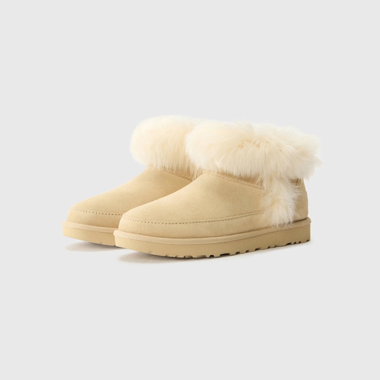 UGG Classic Ultra Mini Chalet Boot - Women's - Sandcastle