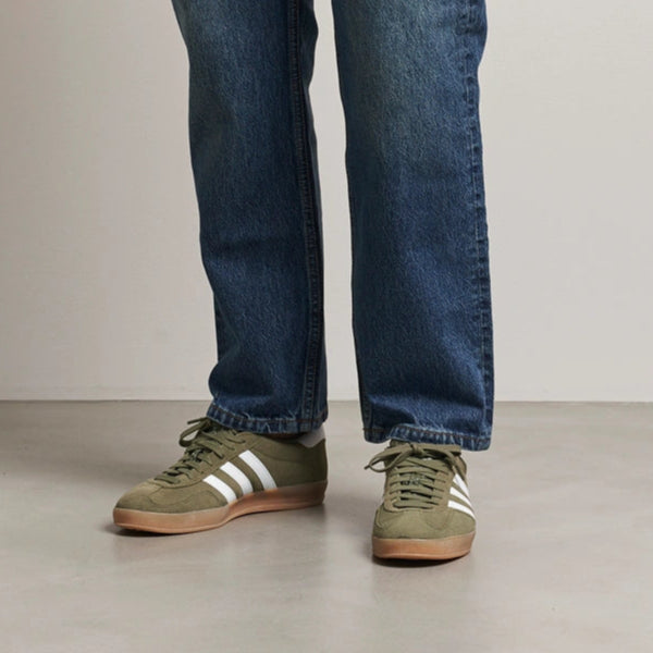 adidas Gazelle Indoor - Unisexe - Olive Strata Cloud Blanc Gum