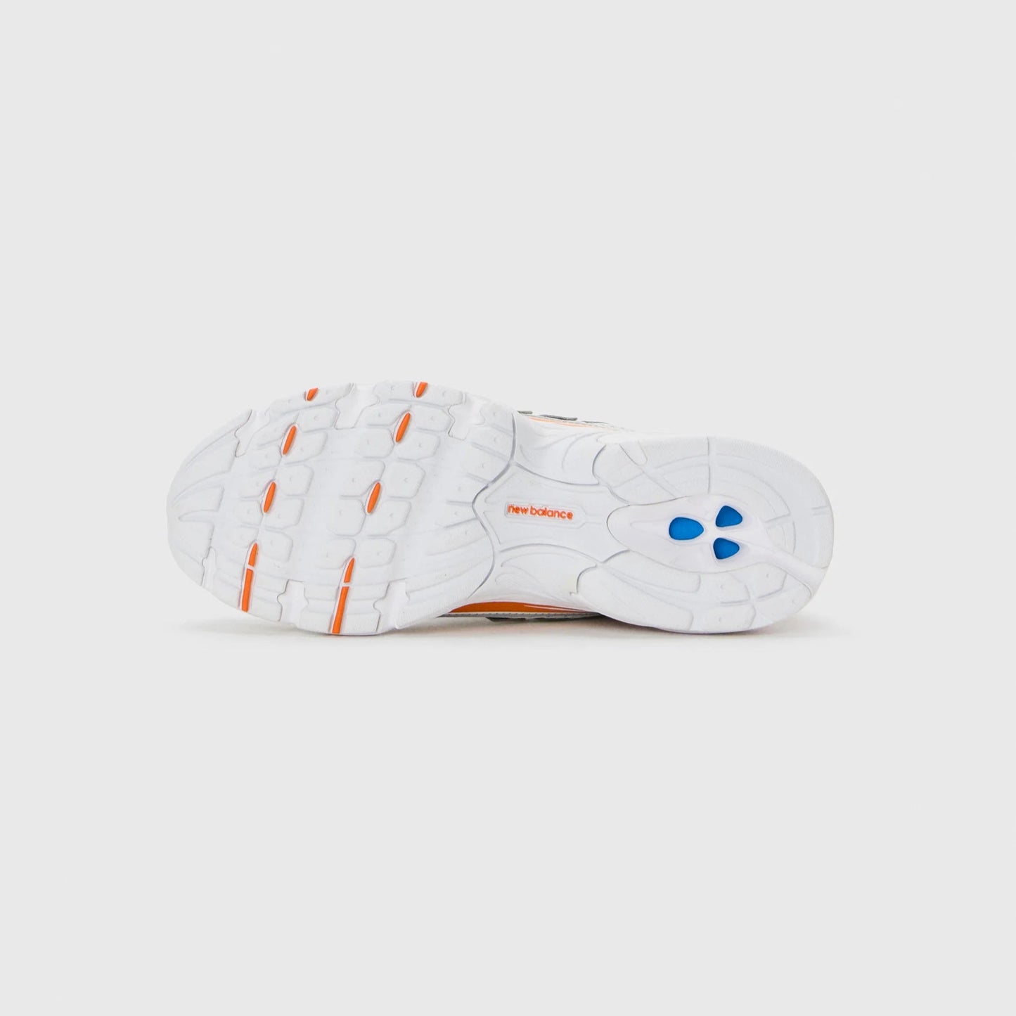 New Balance 740 - Unisex - Classic Orange