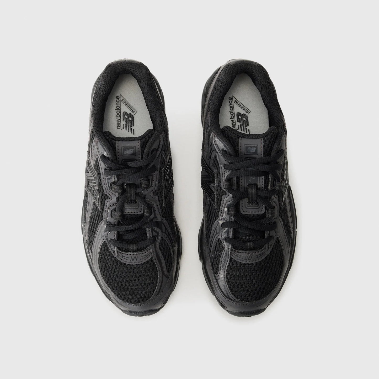 New Balance 740 - GS - Black Cement