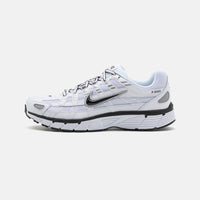 Nike P-6000 - Unisex - White Metallic Silver Black