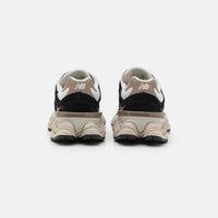 New Balance 9060 - Unisex - Sea Salt Bone