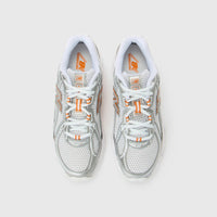 New Balance 740 - Unisex - Classic Orange
