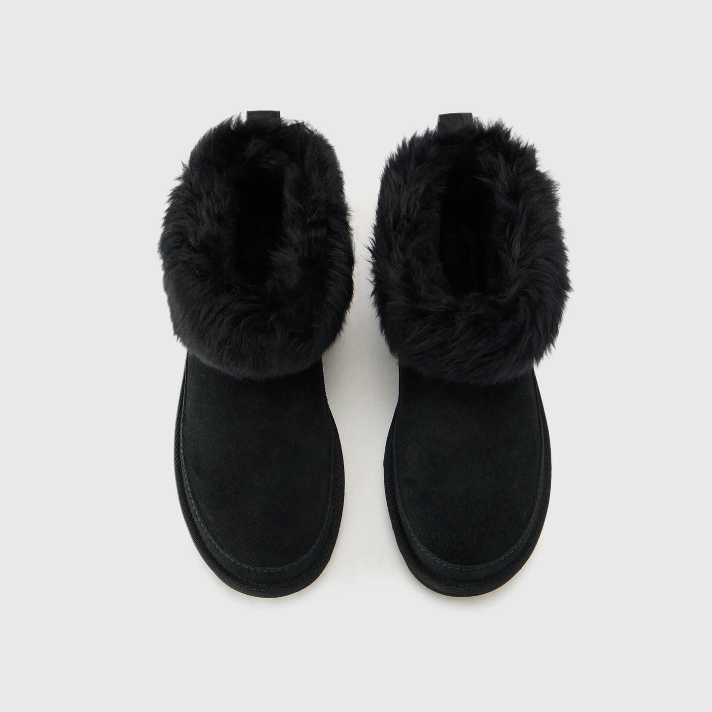 UGG Classic Ultra Mini Chalet Boot - Women's - Black