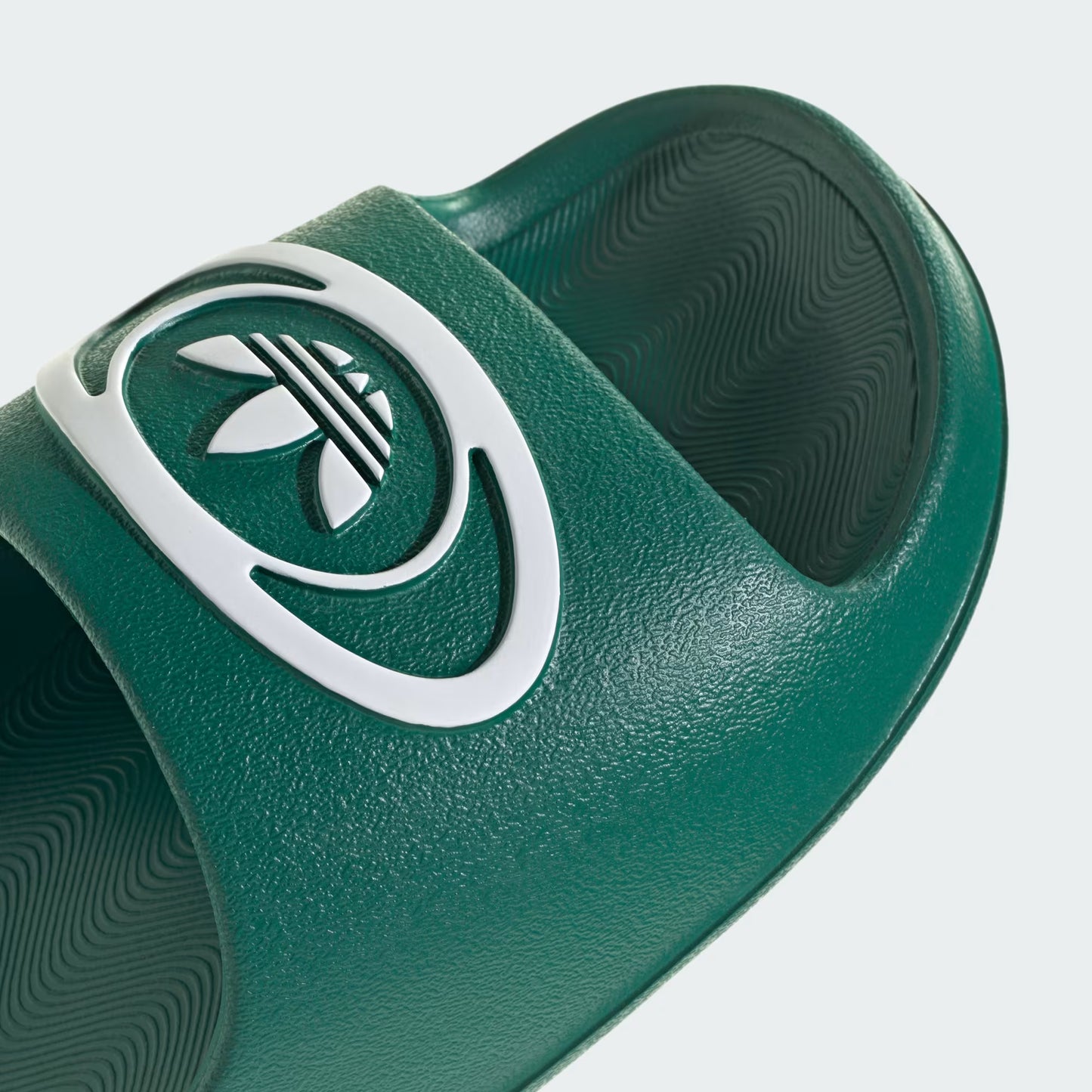 adidas Adilette 00S - Unisex - Collegiate Green Cloud White