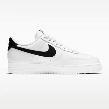 Nike Air Force 1 07 - Unisex - White Black