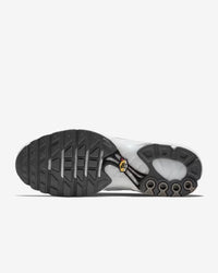 Nike Air Max Plus - Unisex - Triple Wit