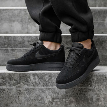 Nike Air Force 1 Low '07 - Unisex - Triple Schwarz Pony Hair