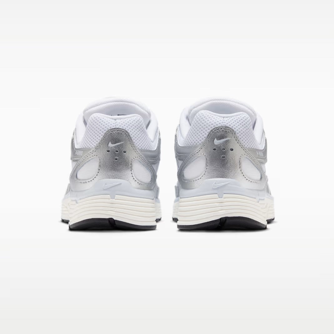 Nike P-6000 - Unisex - White Metalic Silver Blue Tint