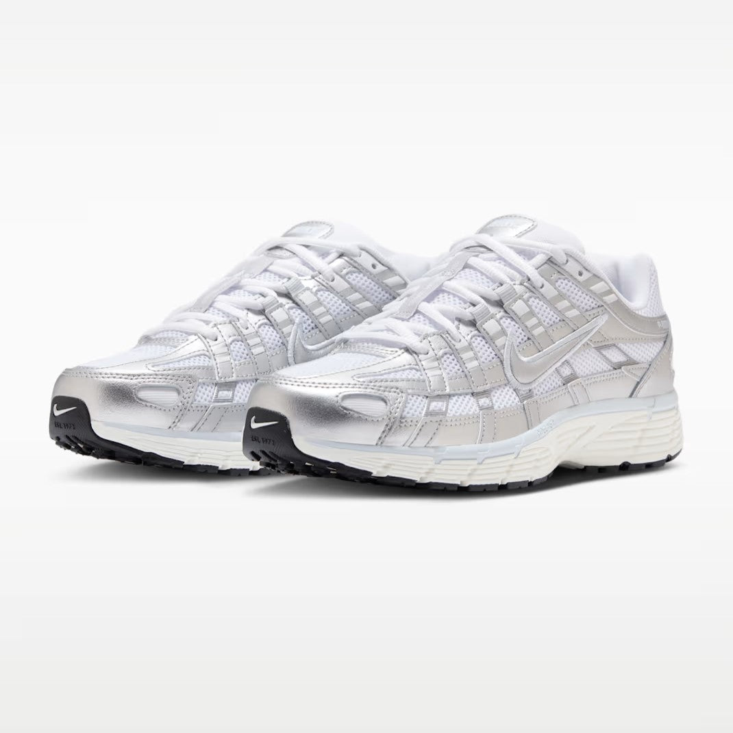 Nike P-6000 - Unisex - White Metalic Silver Blue Tint