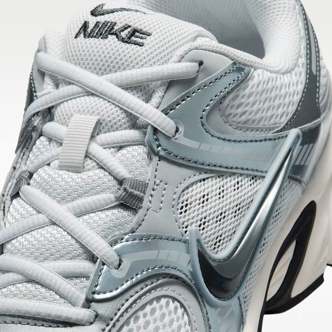 Nike V5 RNR - Unisex - Dark Smoke Grey