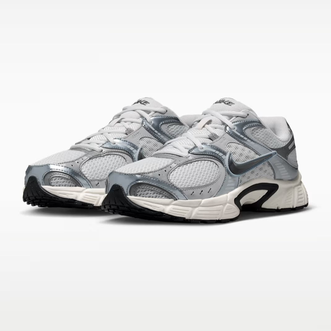 Nike V5 RNR - Unisex - Dark Smoke Grey