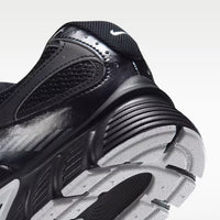 Nike V5 RNR - Unisex - Black Dark Smoke Grey