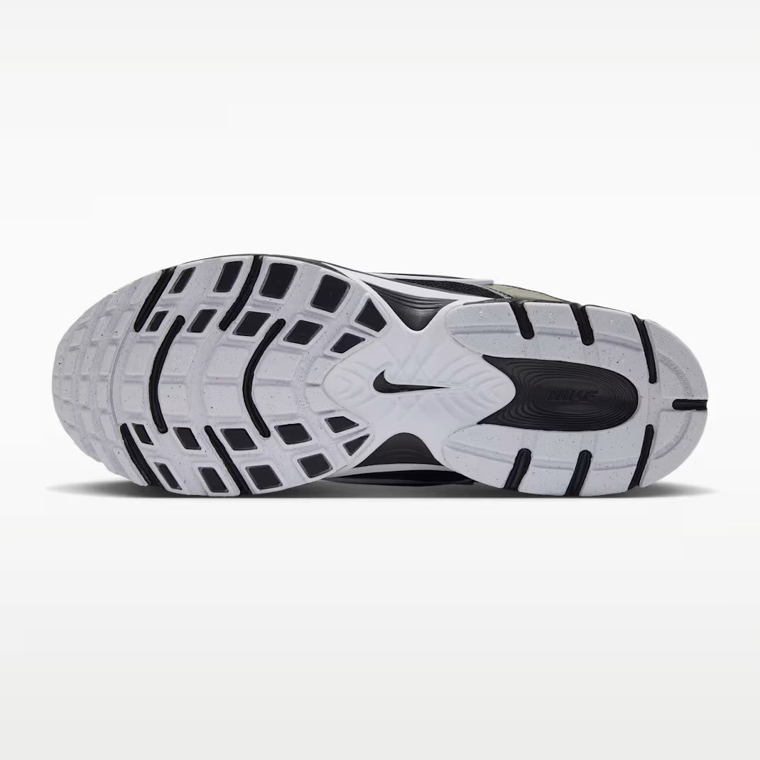 Nike V5 RNR - Unisex - Black Dark Smoke Grey