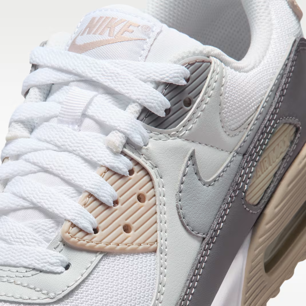 Nike Air Max 90 - Women's - Cream Pencil Point