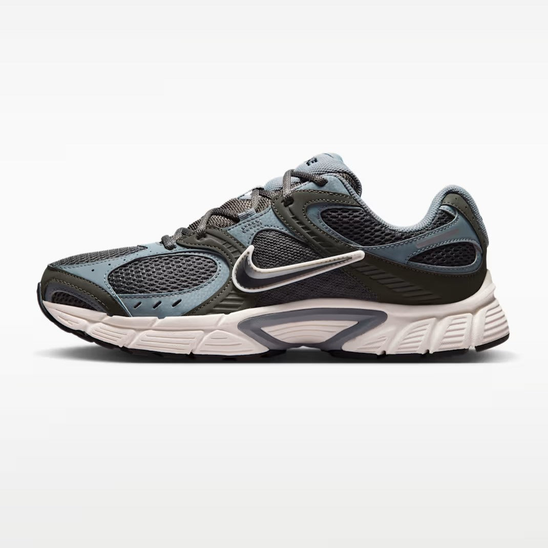 Nike V5 RNR - Unisex - Newsprint