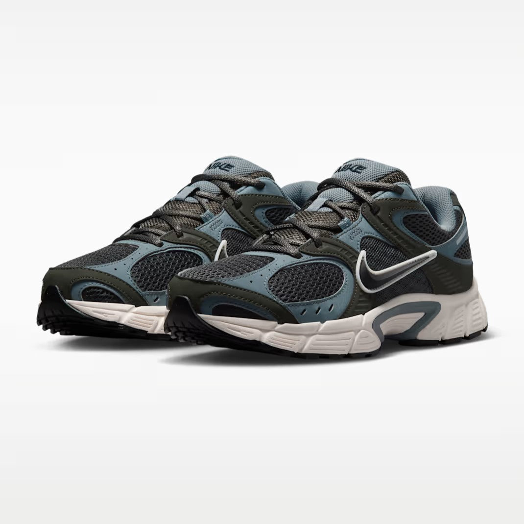 Nike V5 RNR - Unisex - Newsprint