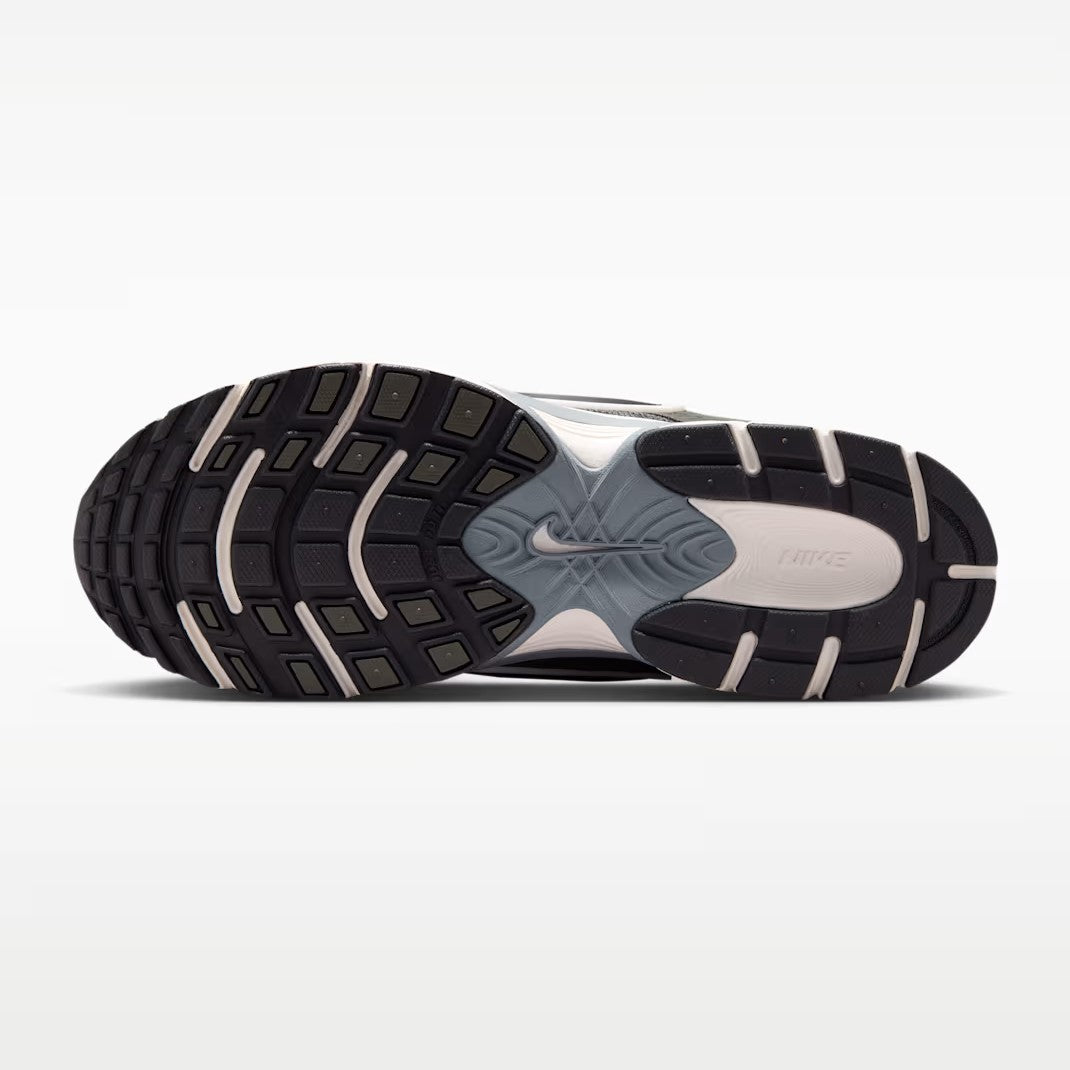 Nike V5 RNR - Unisex - Newsprint
