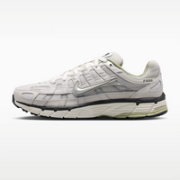 Nike P-6000 - Unisex - Platinum Tint Metallic Silver