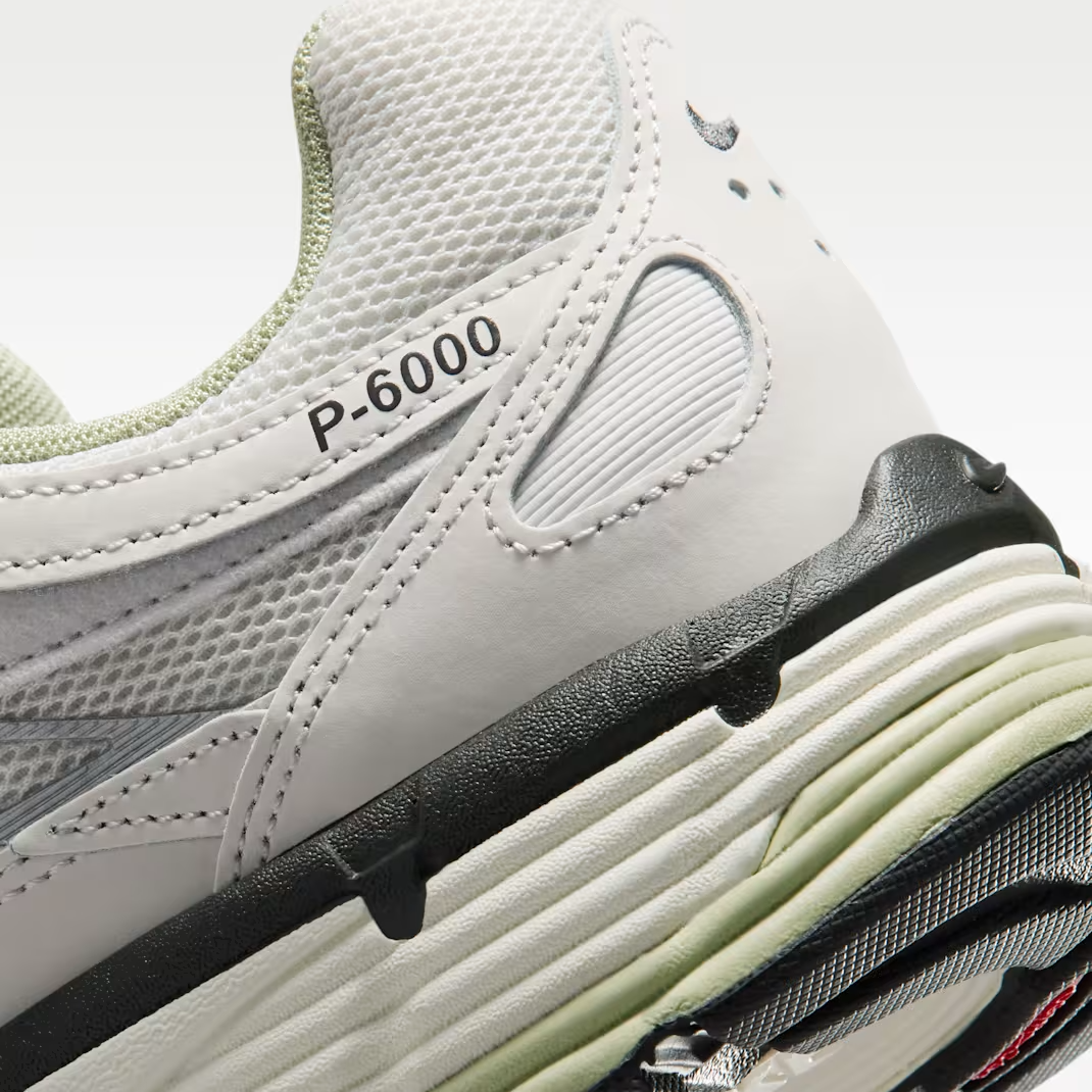 Nike P-6000 - Unisex - Platinum Tint Metallic Silver