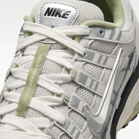 Nike P-6000 - Unisex - Platinum Tint Metallic Silver