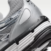 Nike P-6000 Premium - Unisex - Metallic Silver