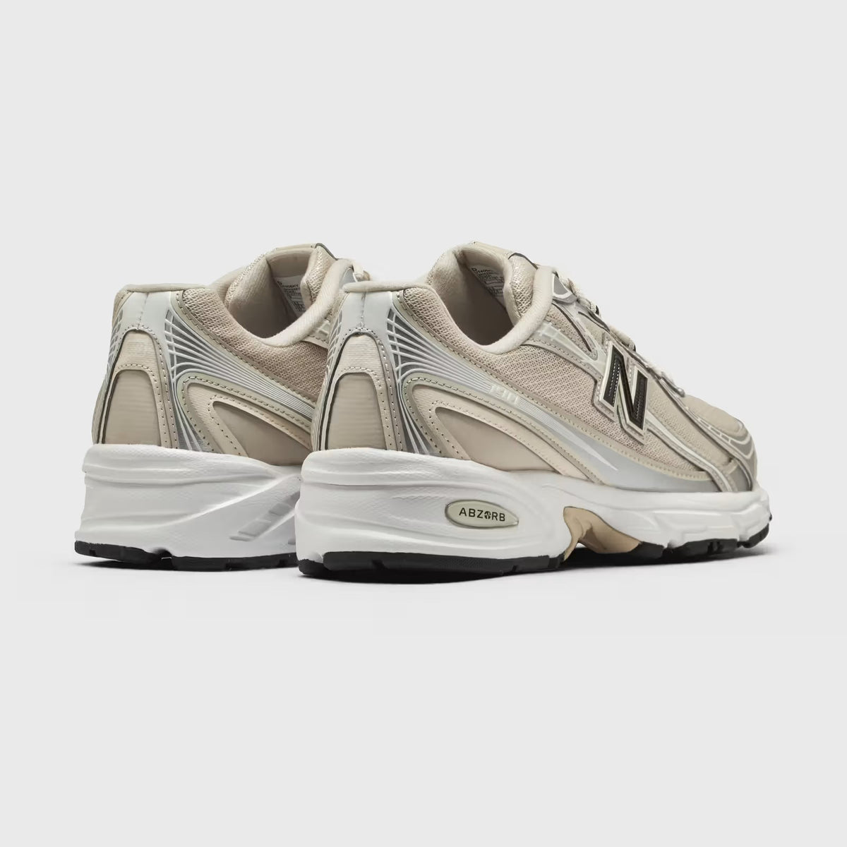 New Balance U740 - Unisex - Timberwolf Black