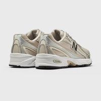 New Balance U740 - Unisex - Timberwolf Black