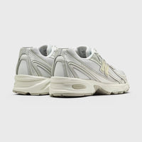 New Balance 740 - Unisex - White Pistachio Butter