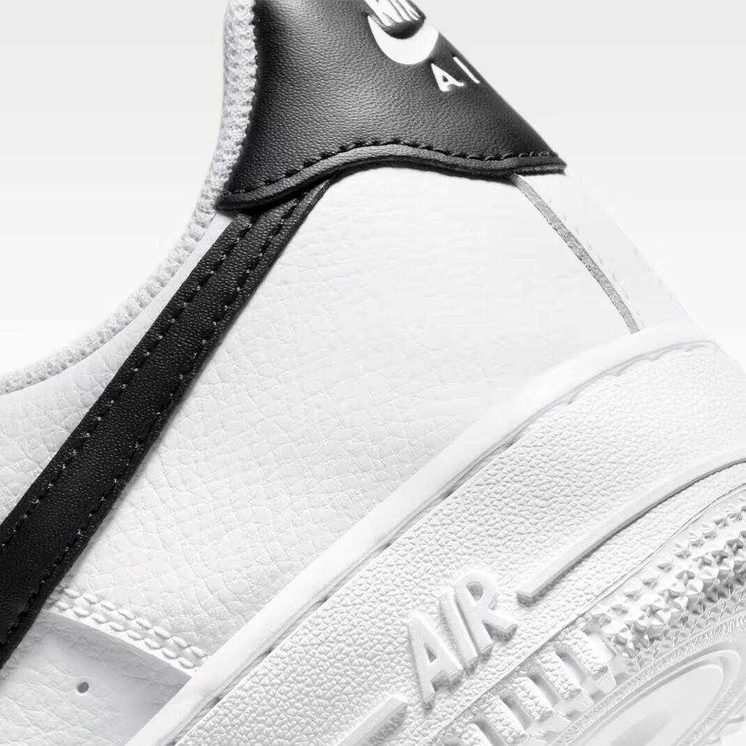 Nike Air Force 1 Low 07 - Women's - White Black