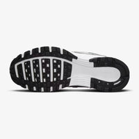 Nike P-6000 - Unisex - Metallic Silver