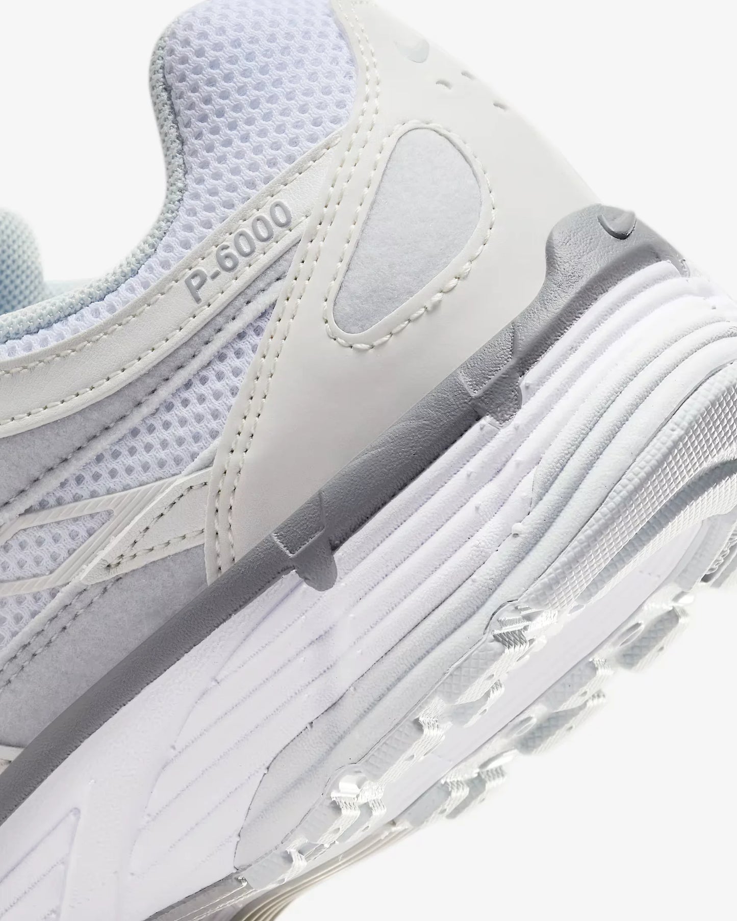 Nike P-6000 - Unisex - Pure Platinum