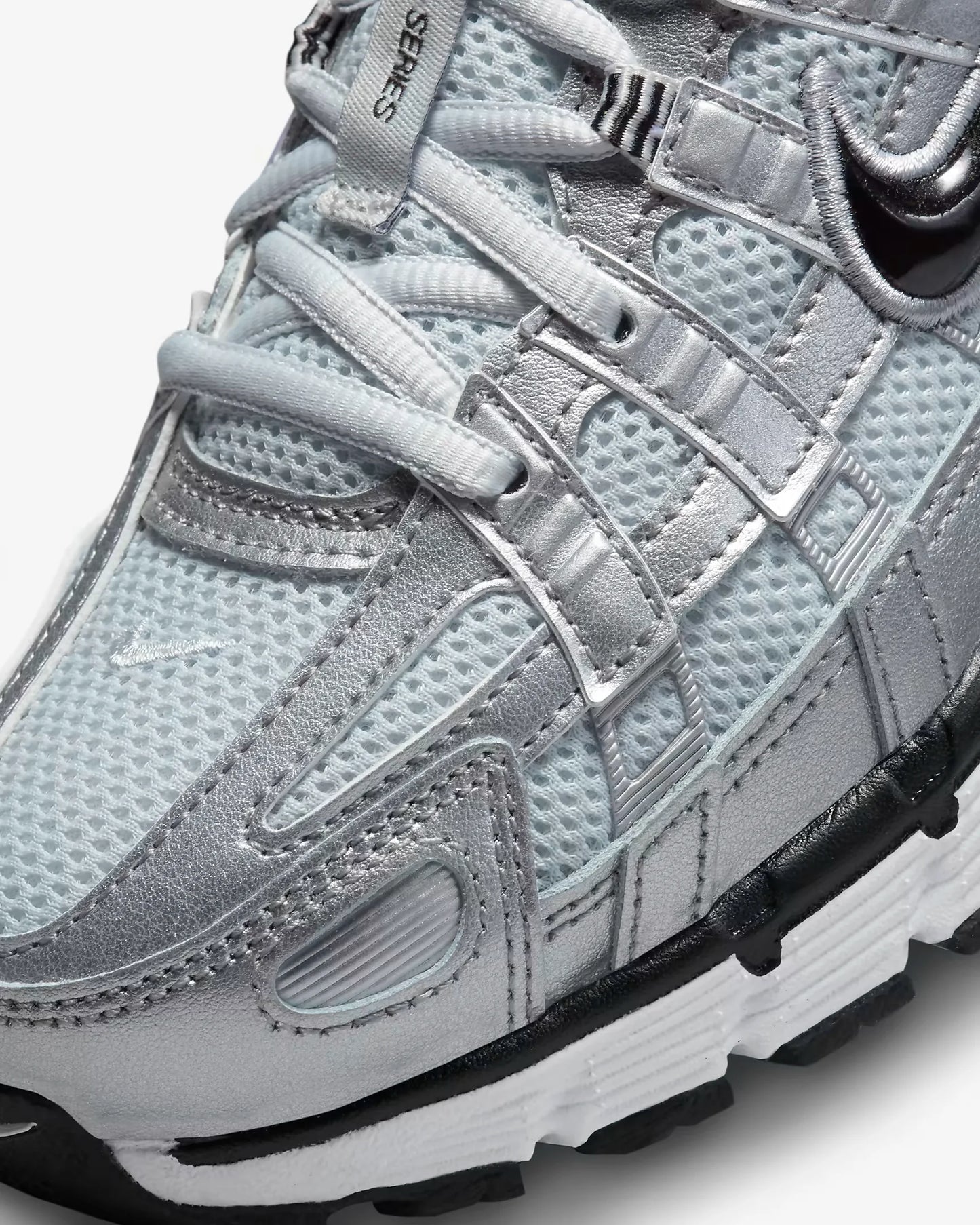 Nike P-6000 - Unisex - Metallic Silver