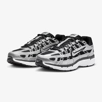 Nike P-6000 - Unisex - Black Metallic Silver
