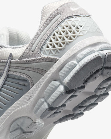 Nike Zoom Vomero 5 - Women's - Pure Platinum