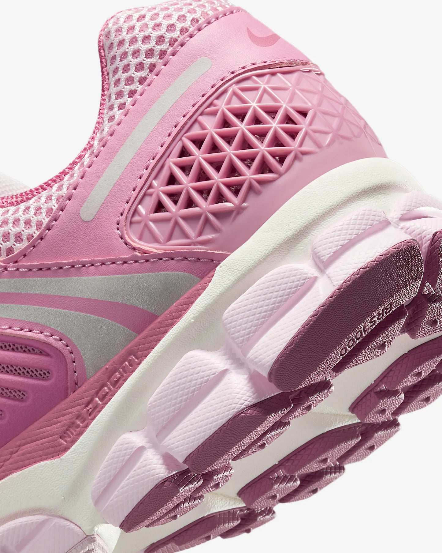 Nike Zoom Vomero 5 - Women's - Elemental Pink